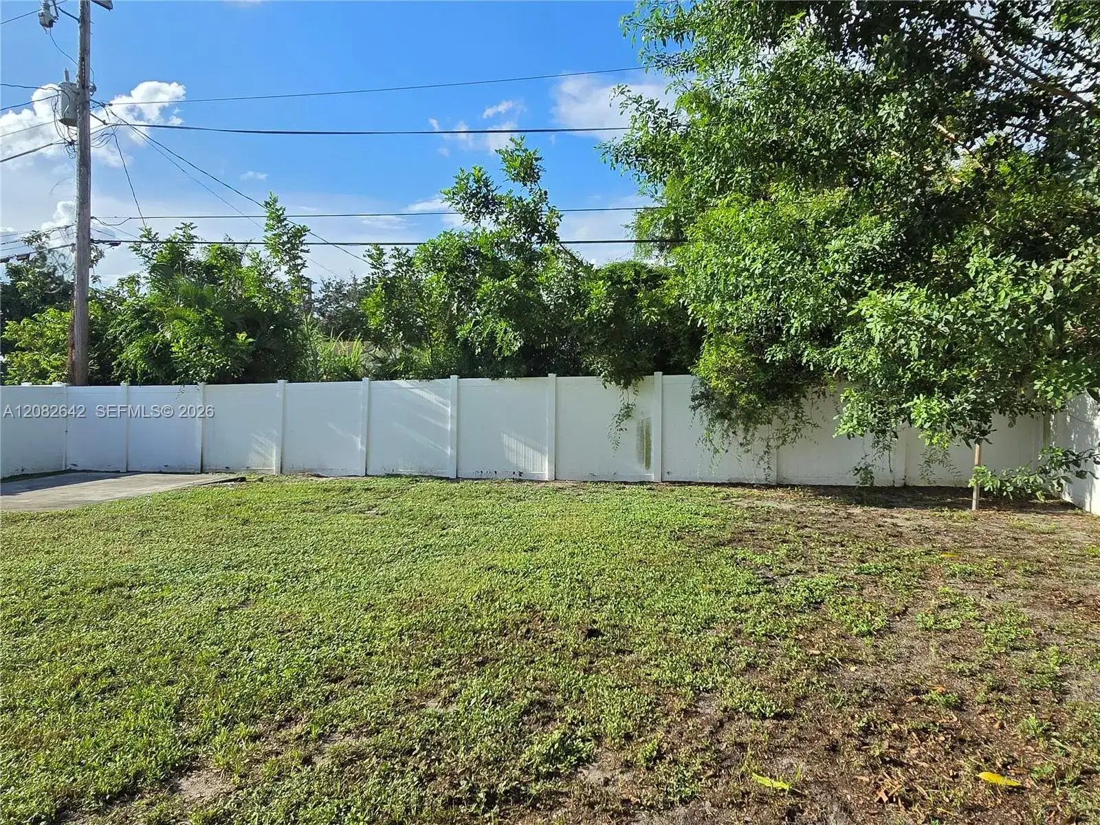 6409 Franklin St, Hollywood FL 33024 photo 4