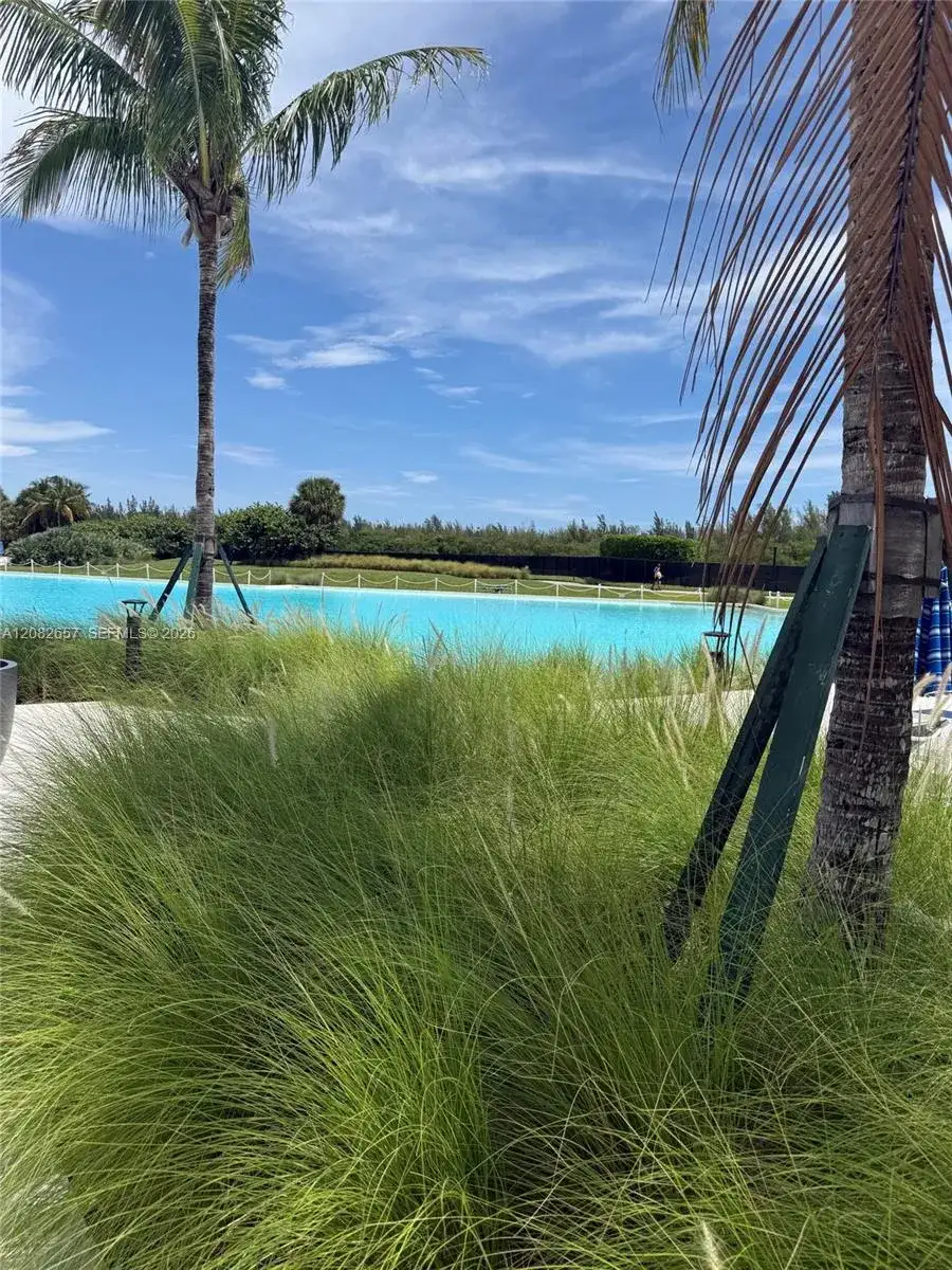2411 Laguna Circle # 2703, North Miami FL 33181 photo 5