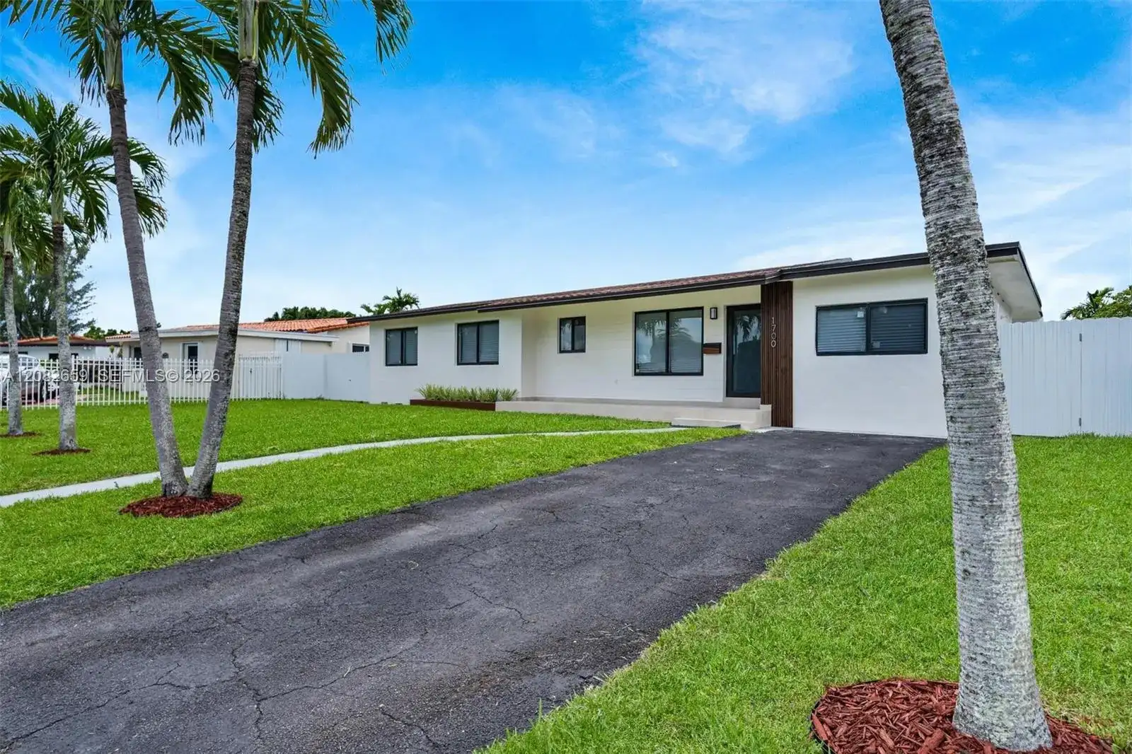 1700 SW 71st Ct, Miami FL 33155 photo 2