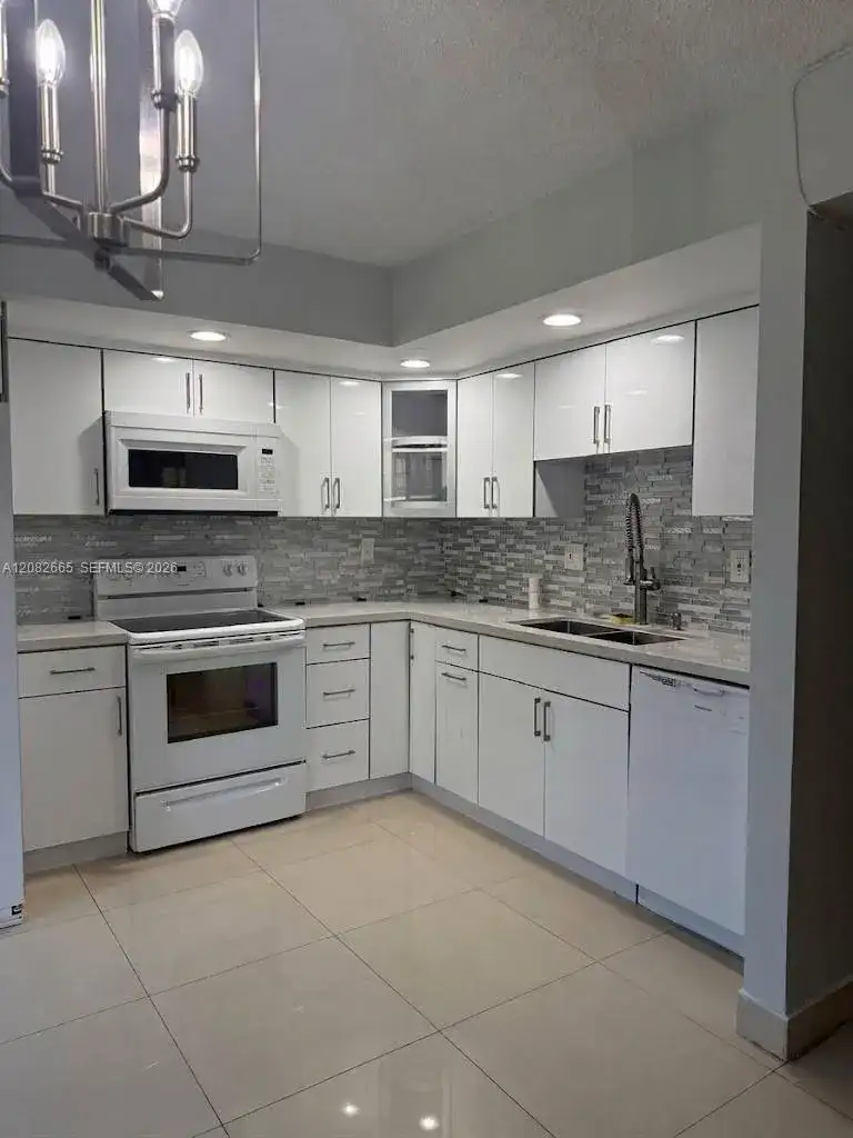 8650 SW 133rd Ave Rd # 211, Miami FL 33183 photo 3