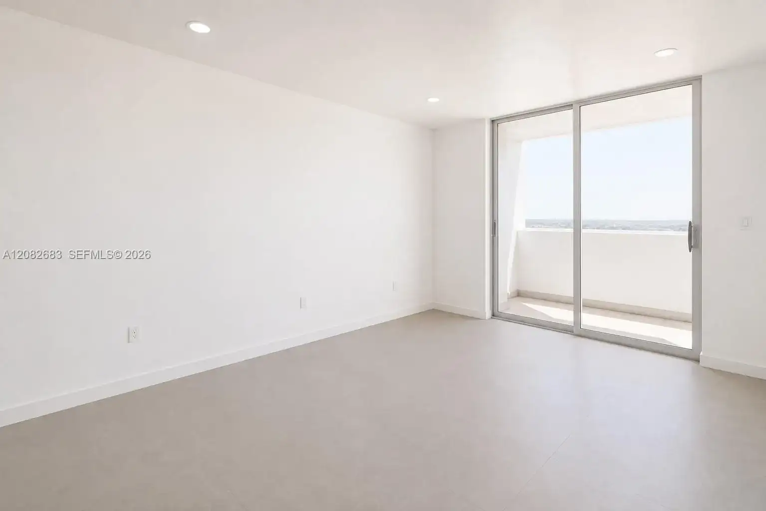 2750 NE 183rd St, Aventura FL 33160 photo 4