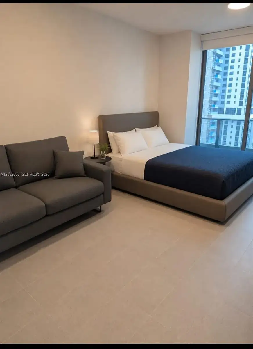 121 NE 5th St # 1209, Miami FL 33132 photo 3