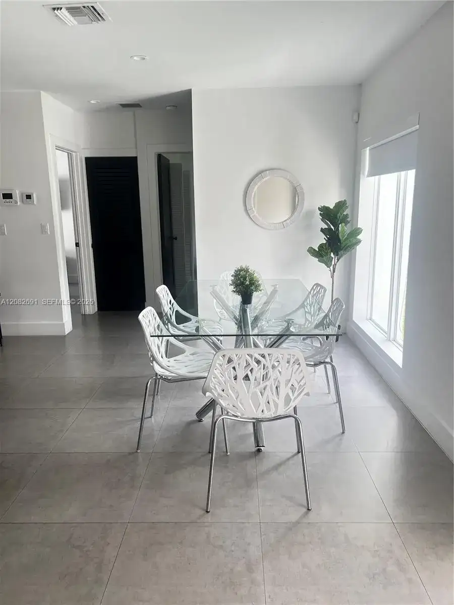 15 NW 52nd St, Miami FL 33127 photo 4
