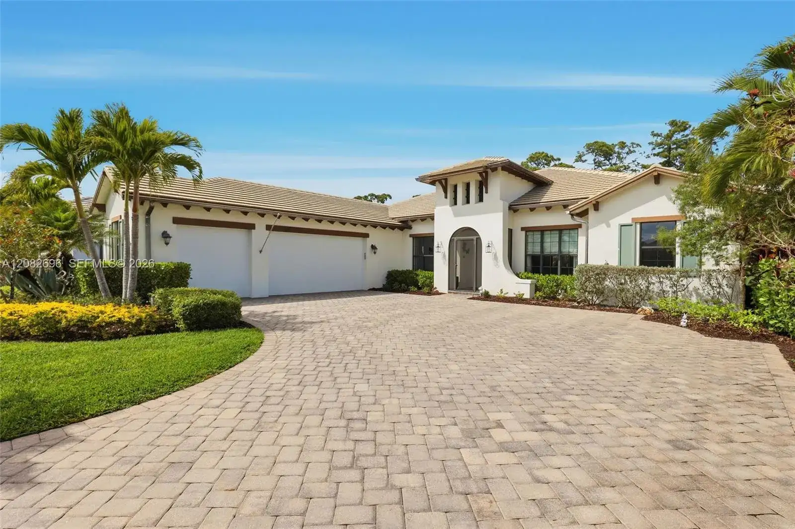 2303 Somerset Pl, Other City - In The State Of Florida FL 34120 photo 2