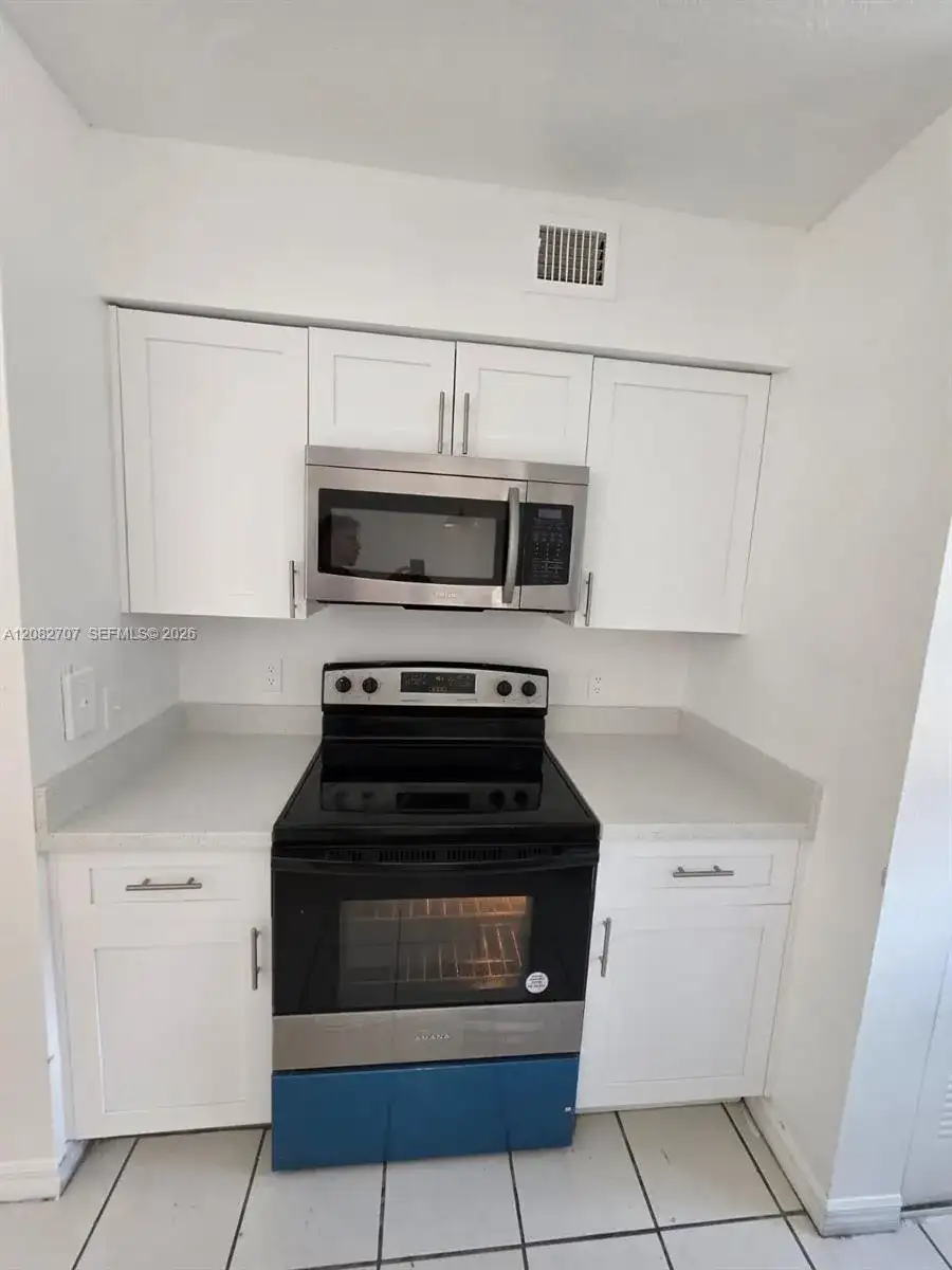 17612 NW 25th Ave # 201, Miami Gardens FL 33056 photo 2
