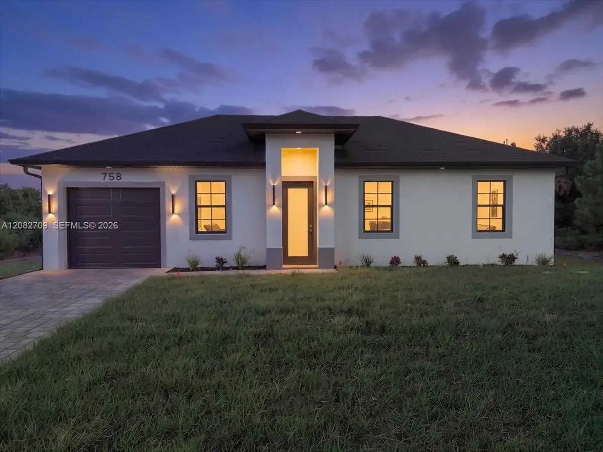 758 Long Distance Ln, Lehigh Acres FL 33974