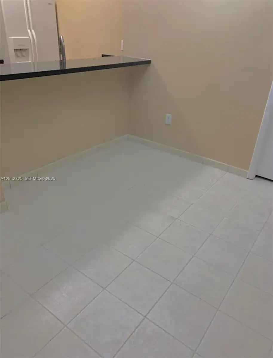 13566 SW 11th Ln, Miami FL 33184 photo 4