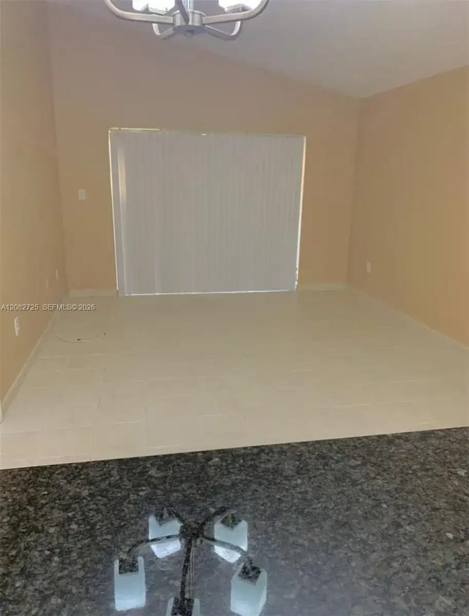 13566 SW 11th Ln, Miami FL 33184 photo 5