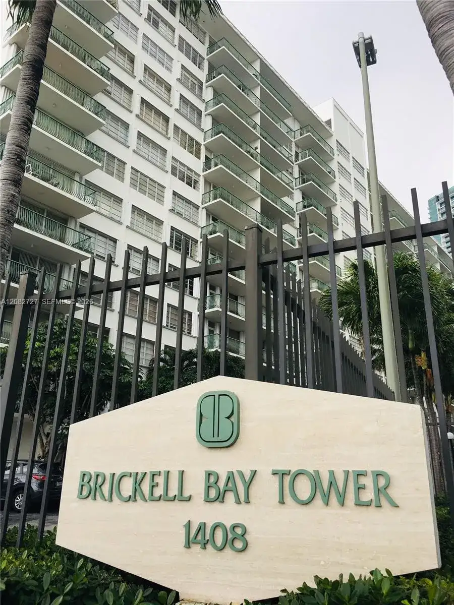 1408 Brickell Bay Dr # 912, Miami FL 33131 photo 2