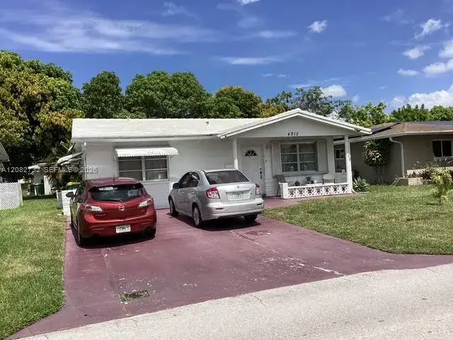 4915 NW 47th Ter, Tamarac FL 33319 photo 4