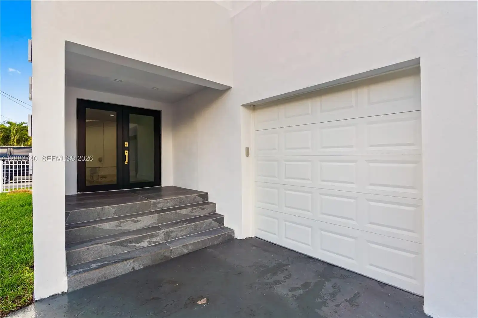 1274 NW 55th Ter, Miami FL 33142 photo 2