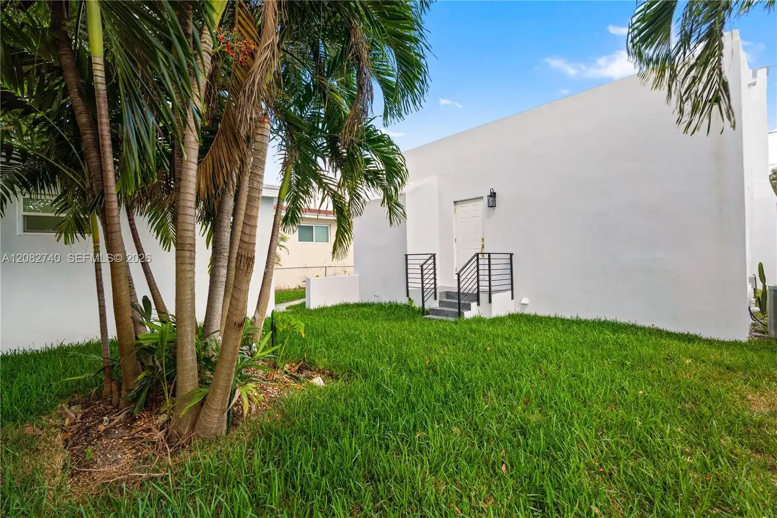 1274 NW 55th Ter, Miami FL 33142 photo 4