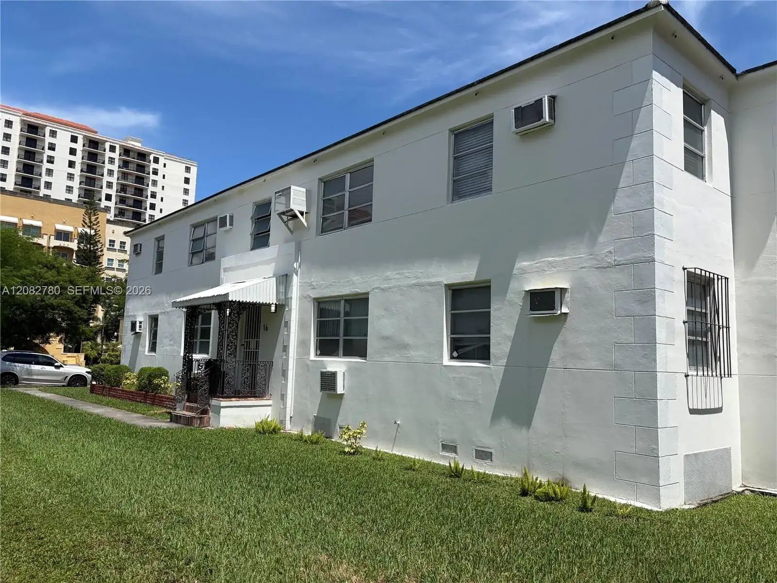 16 Santillane Ave # 4, Coral Gables FL 33134 photo 3