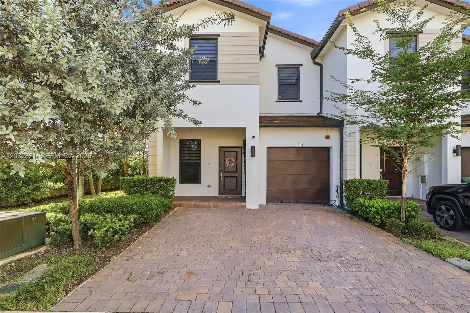 201 SW 159th Way, Pembroke Pines FL 33027