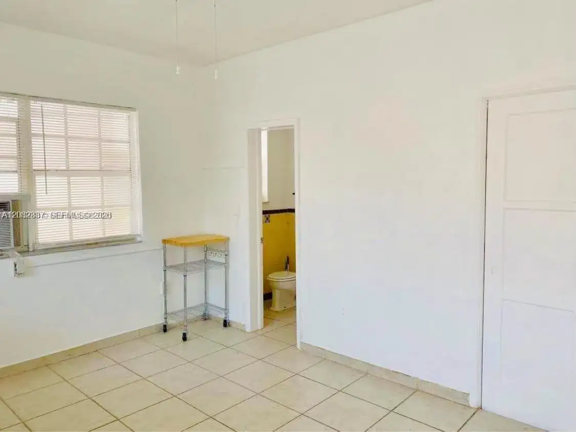 6860 Abbott Ave # 8B, Miami Beach FL 33141 photo 3