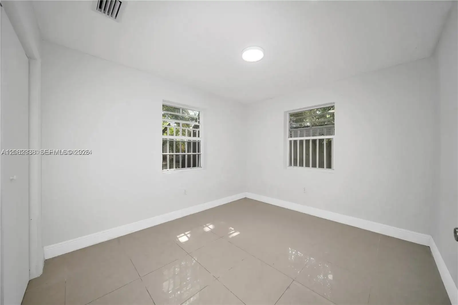 5545 NW 3rd Ave, Miami FL 33127 photo 5