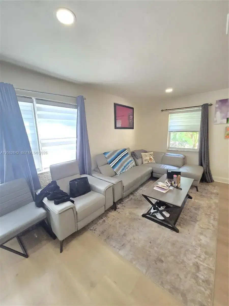 203 NE 2nd Ave # 203, Dania Beach FL 33004 photo 2