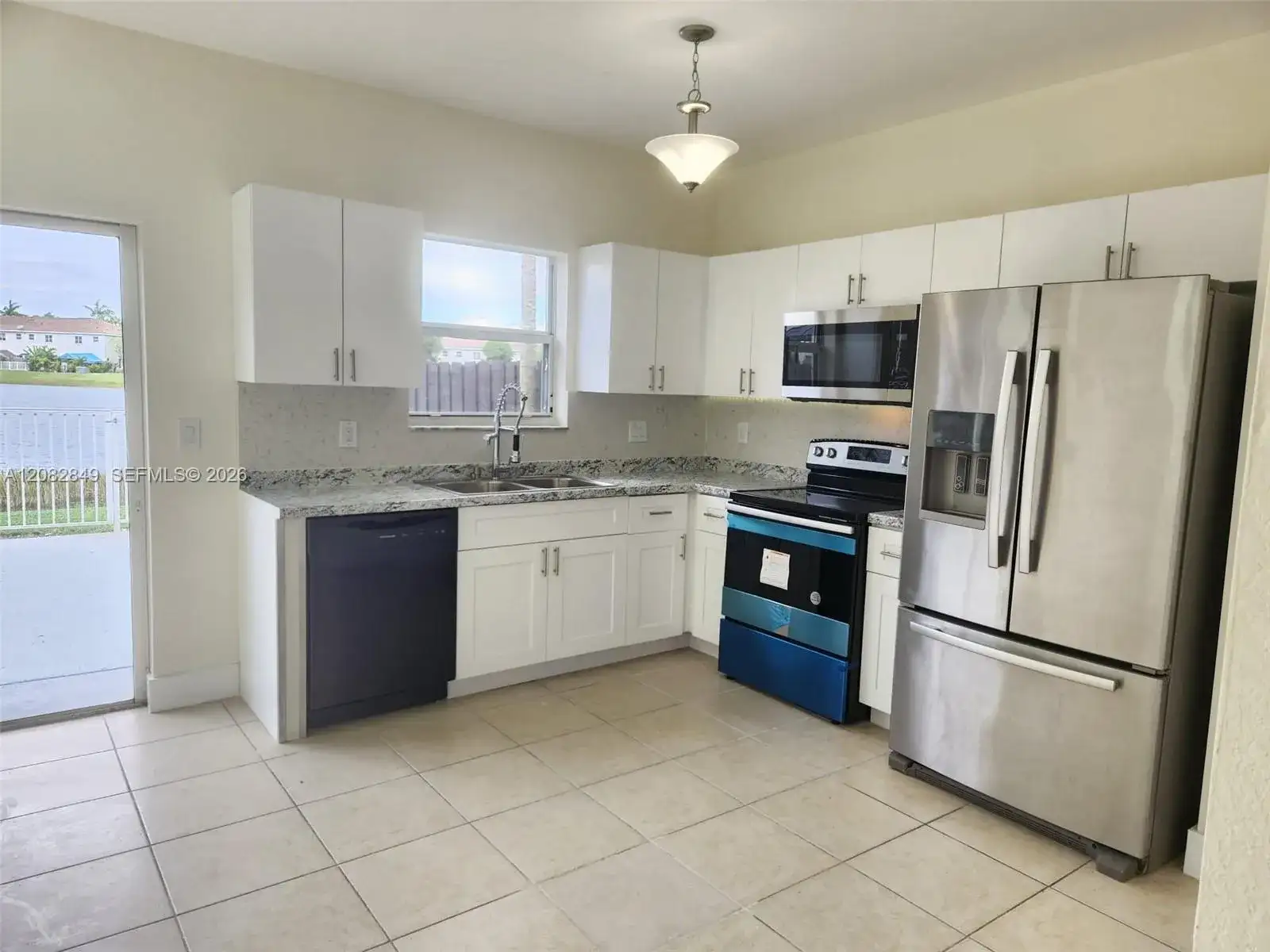 1525 SE 31st Ct # 1525, Homestead FL 33035 photo 4