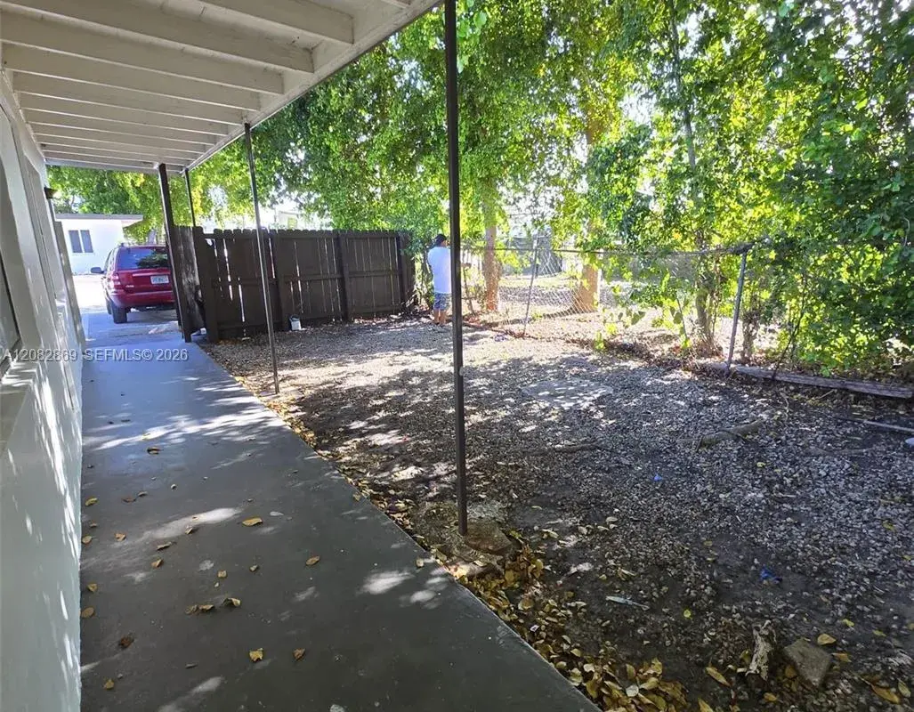 3981 SW 12th Pl # 4, Fort Lauderdale FL 33312