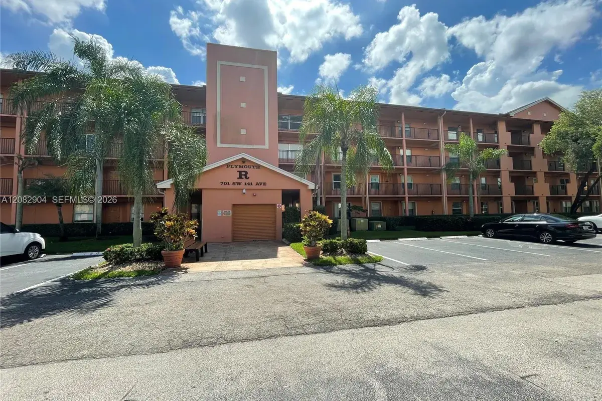 701 SW 141st Ave # 110R, Pembroke Pines FL 33027