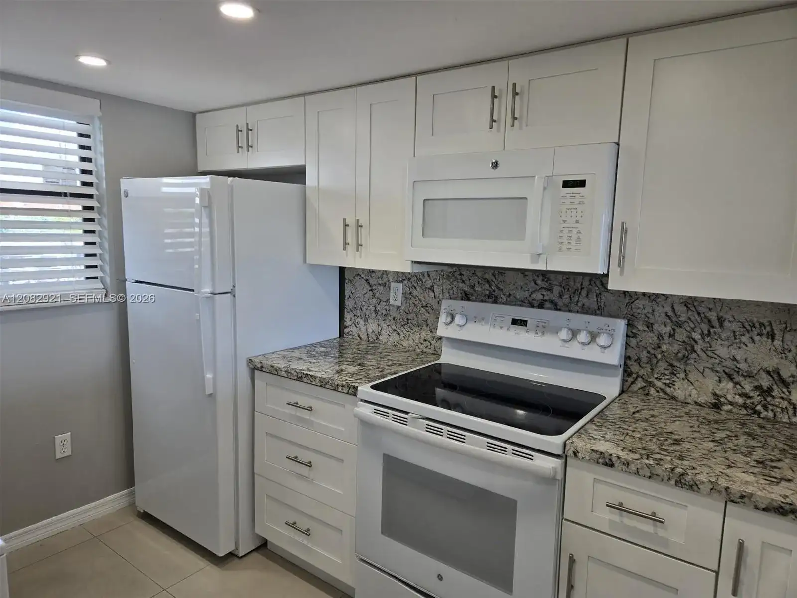 10290 NW 9th St Cir # 409, Miami FL 33172 photo 3