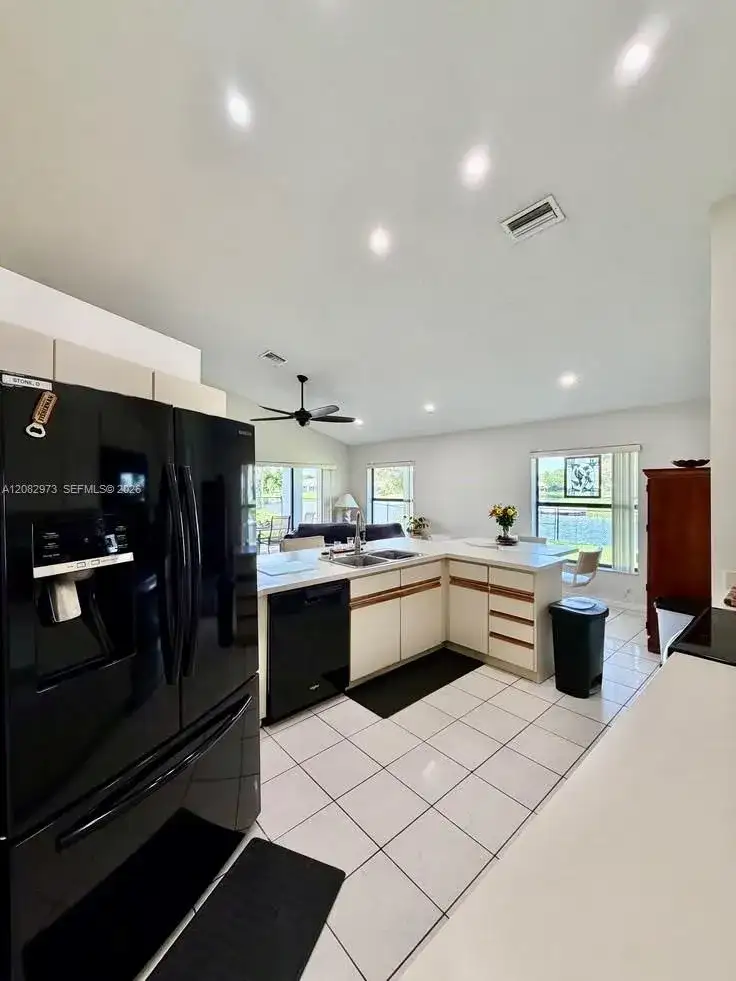 5796 SW 89th Way, Cooper City FL 33328 photo 4