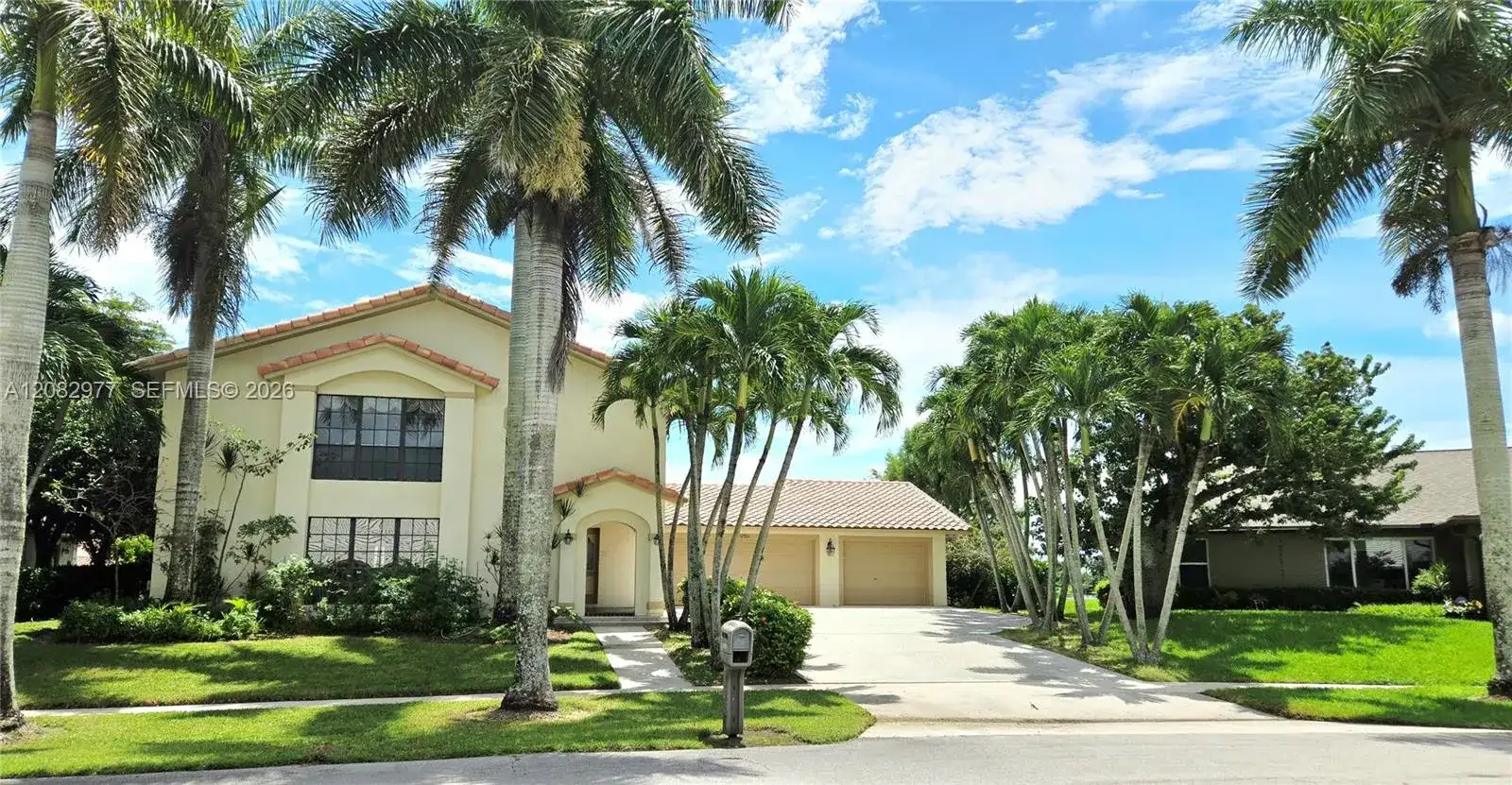 12724 Westport Cir, Wellington FL 33414 photo 2