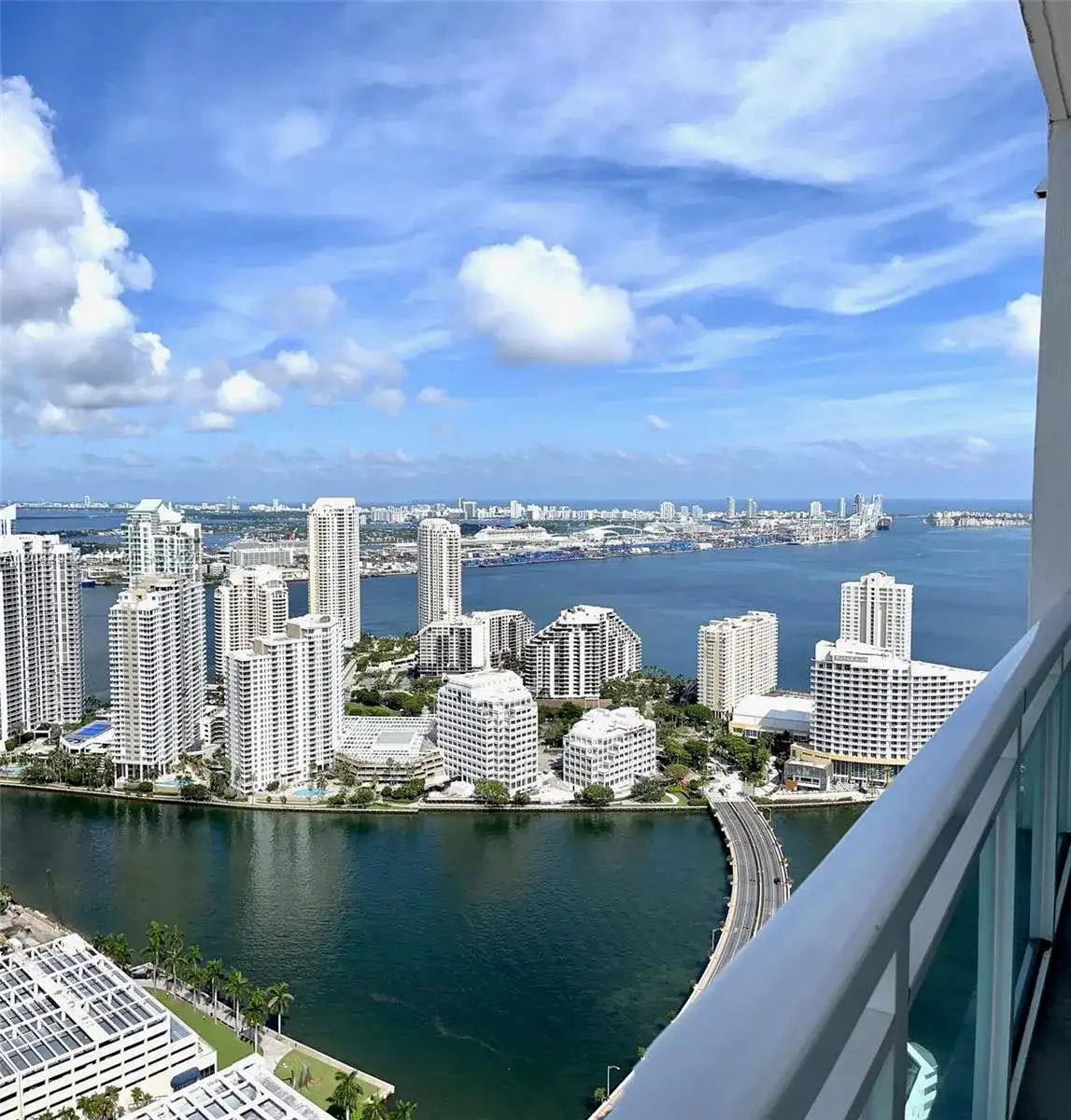 950 Brickell Bay Dr # 4908, Miami FL 33131 photo 2