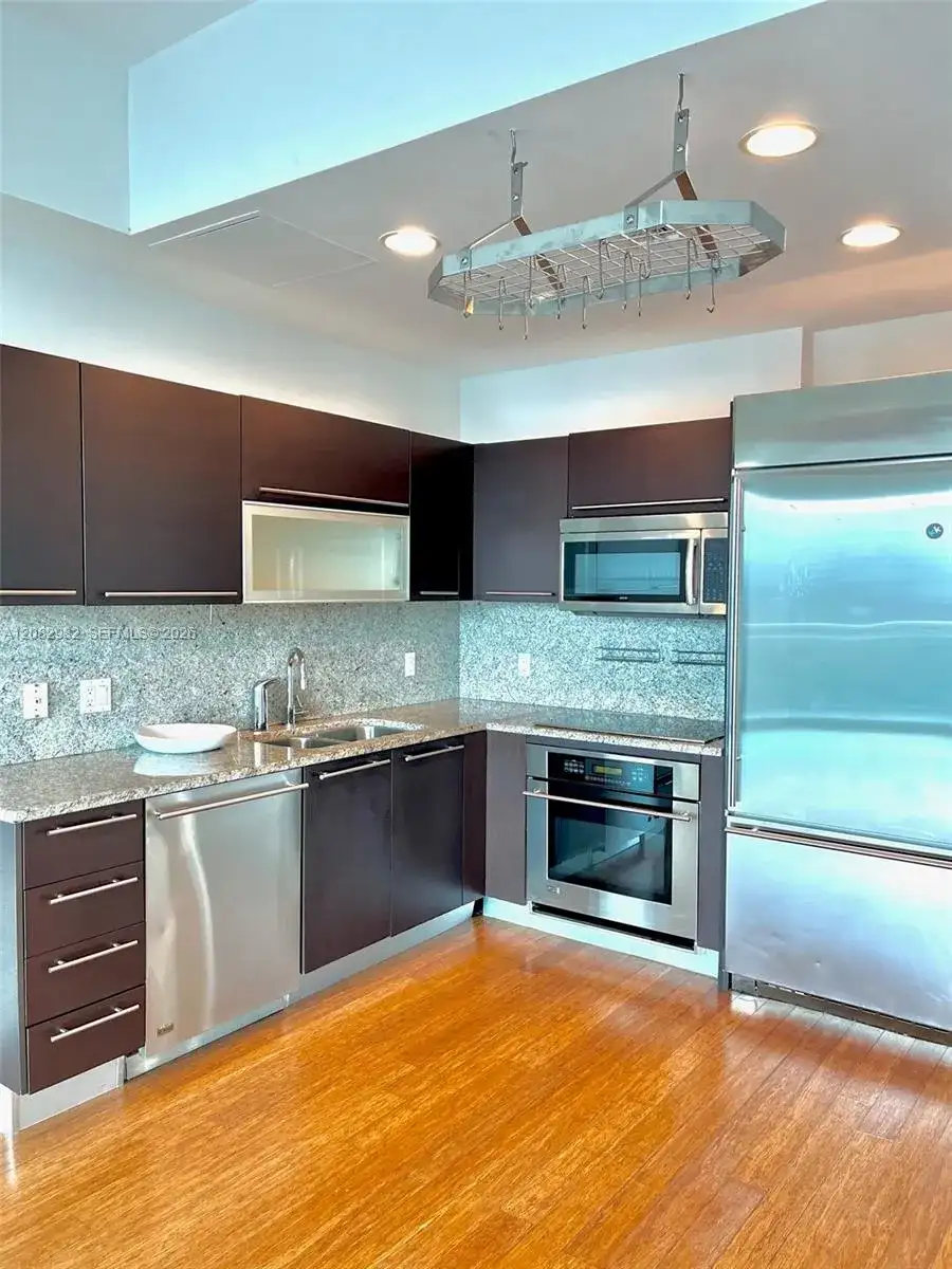 950 Brickell Bay Dr # 4908, Miami FL 33131 photo 5