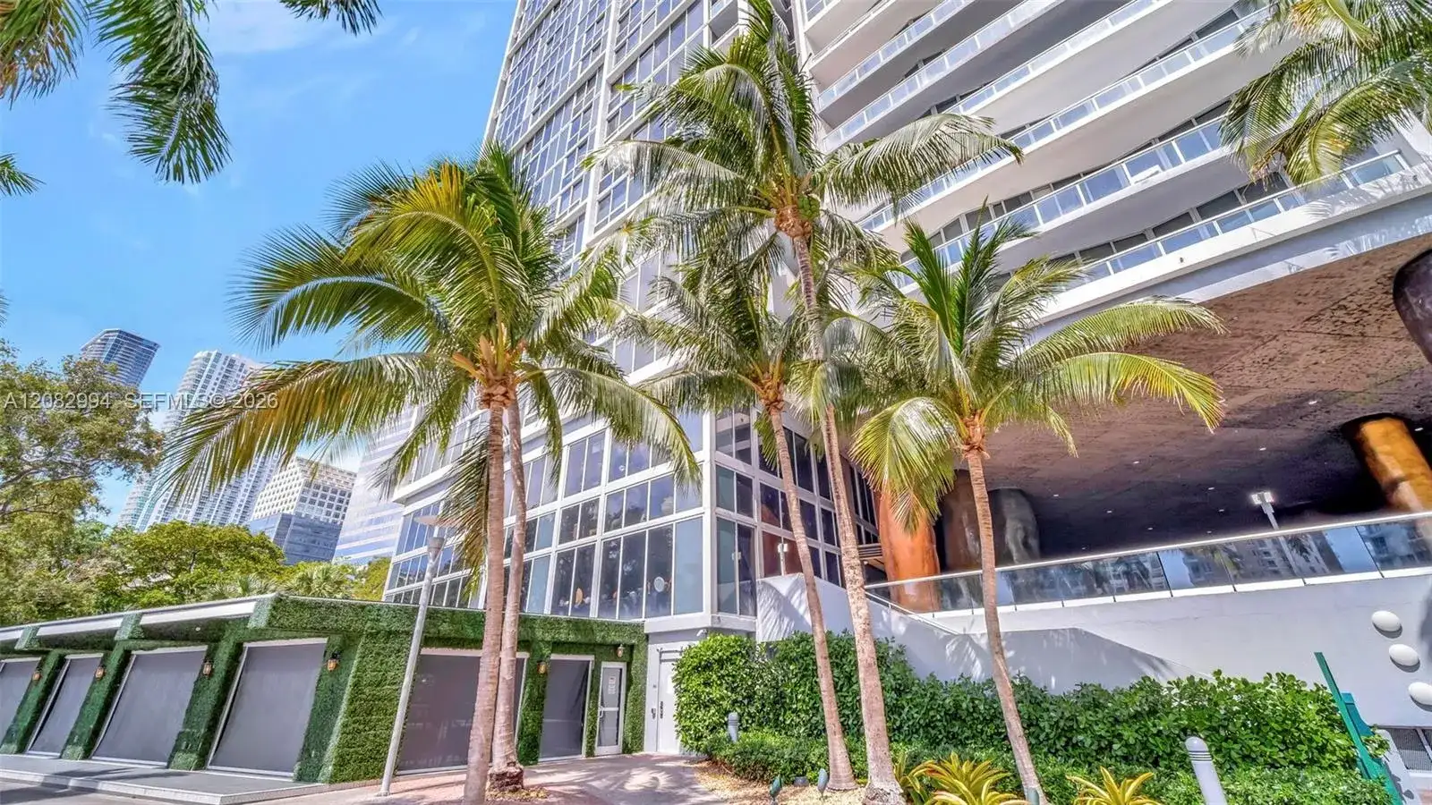 495 Brickell Ave, Miami FL 33131 photo 2