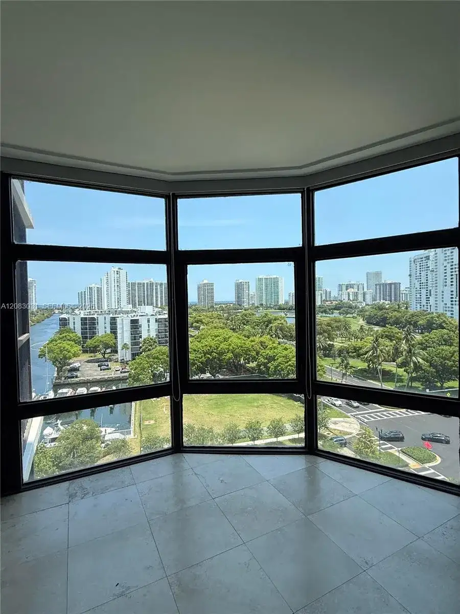 3375 N Country Club Dr # 1004, Aventura FL 33180 photo 3
