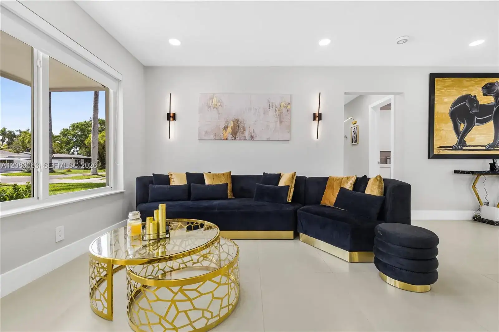 1104 N 13th Ter, Hollywood FL 33019 photo 4