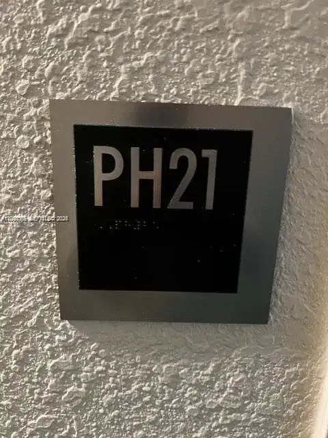 100 Bayview Dr # 21, Sunny Isles Beach FL 33160 photo 3