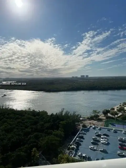 100 Bayview Dr # 21, Sunny Isles Beach FL 33160 photo 5