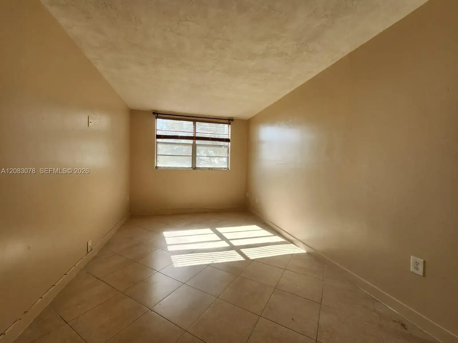 7300 NW 17th St # 319, Plantation FL 33313 photo 3