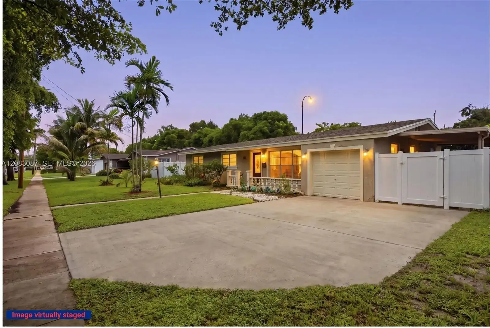 4750 NW 1st St, Plantation FL 33317 photo 2