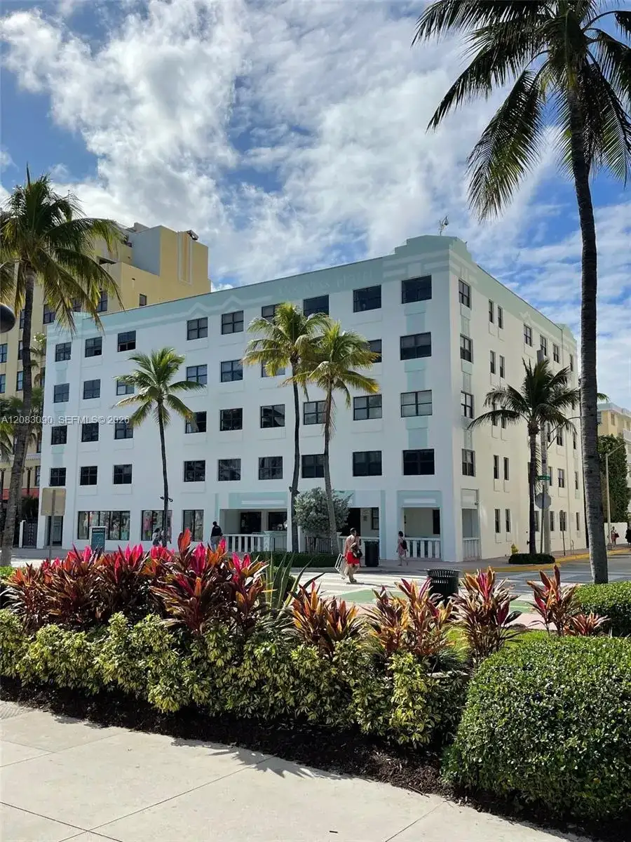 1390 Ocean Dr # 201, Miami Beach FL 33139 photo 5