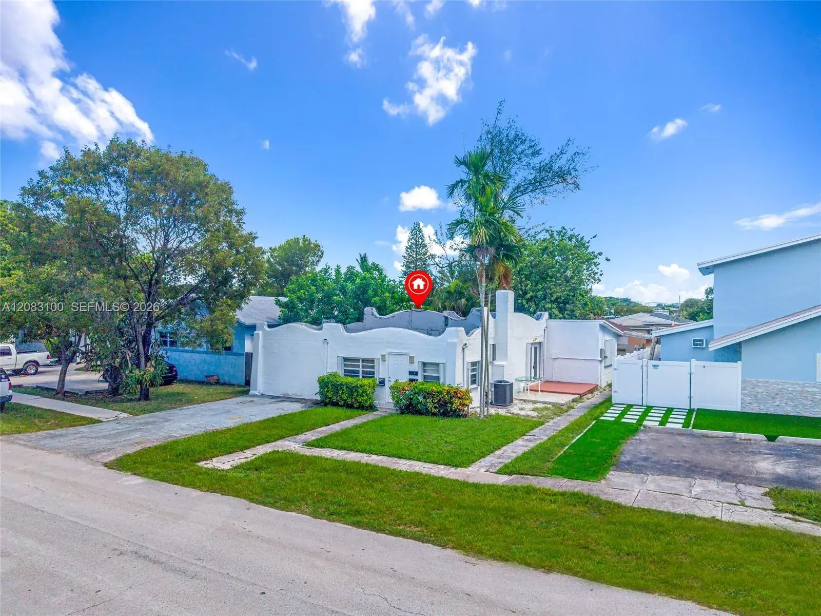 1726 Roosevelt St, Hollywood FL 33020