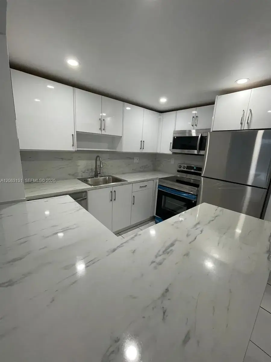 1465 NE 123rd St # 412, North Miami FL 33161