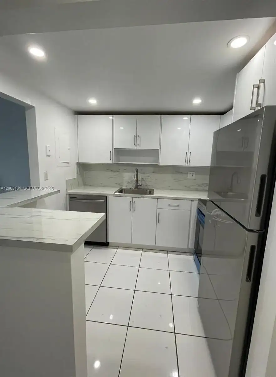 1465 NE 123rd St # 412, North Miami FL 33161 photo 2