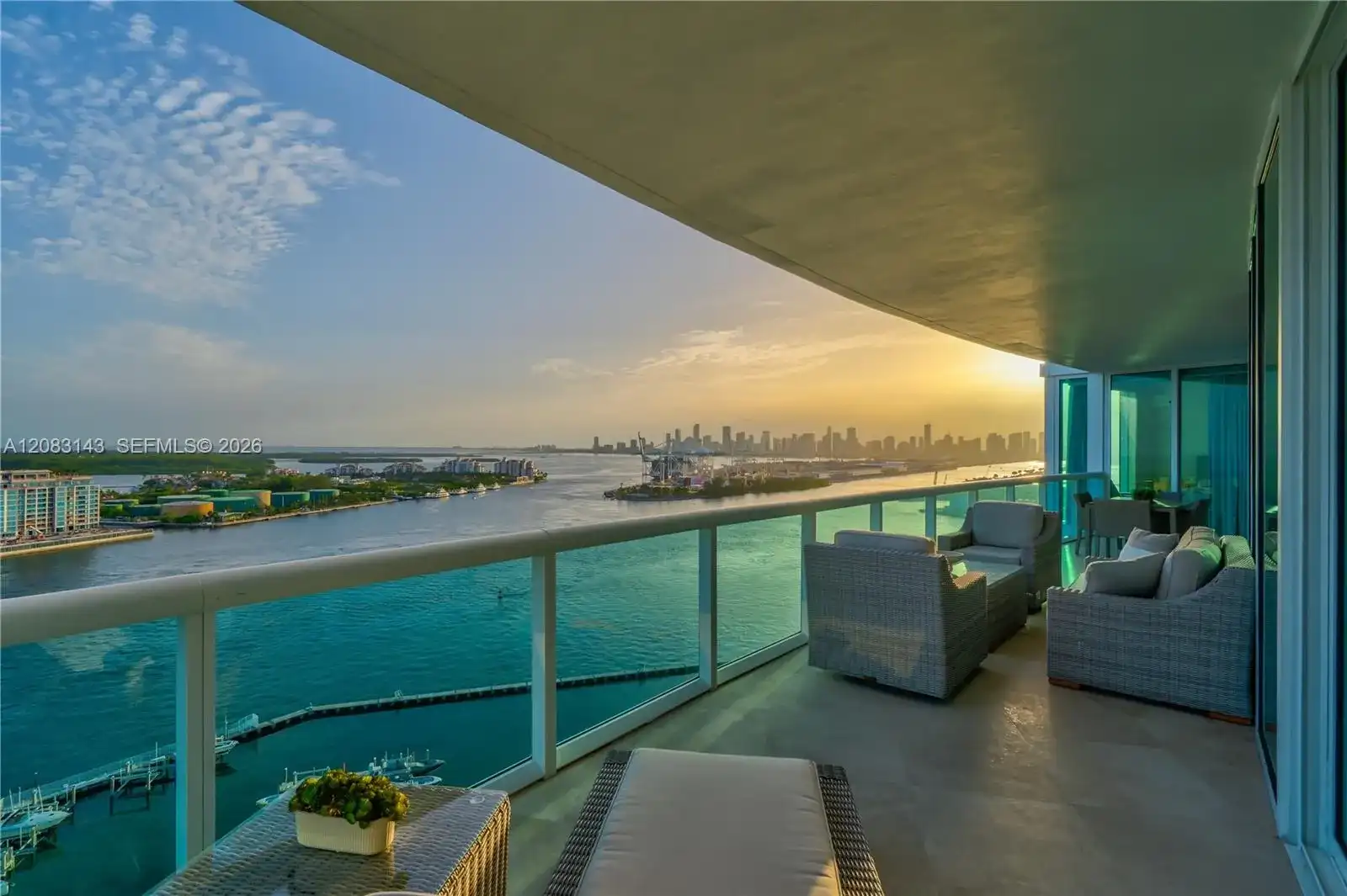 1000 S Pointe Dr # 2202, Miami Beach FL 33139