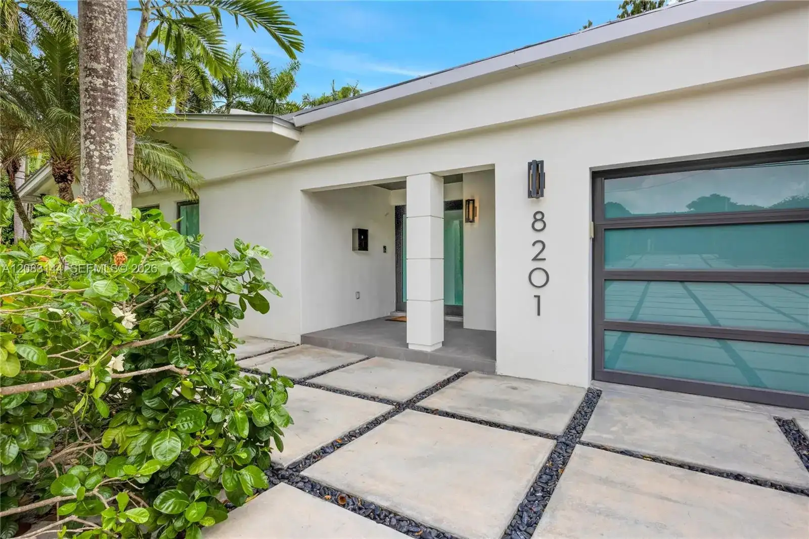 8201 SW 62nd Ave, South Miami FL 33143 photo 3