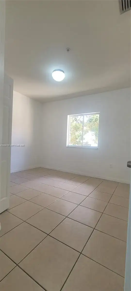 33 E 20th St # 203, Hialeah FL 33010 photo 5