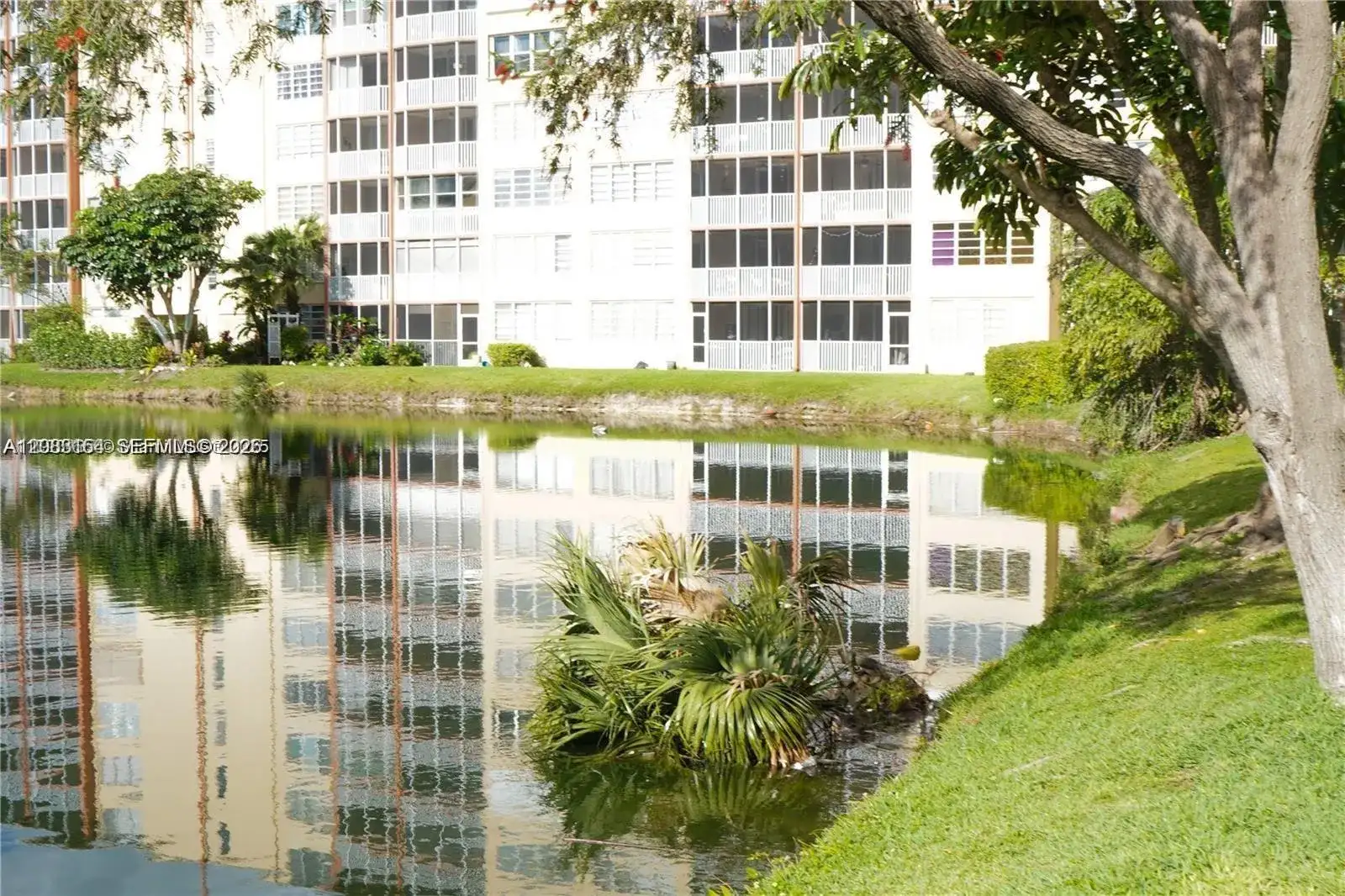 1780 NE 191st St # 2, North Miami Beach FL 33179 photo 2