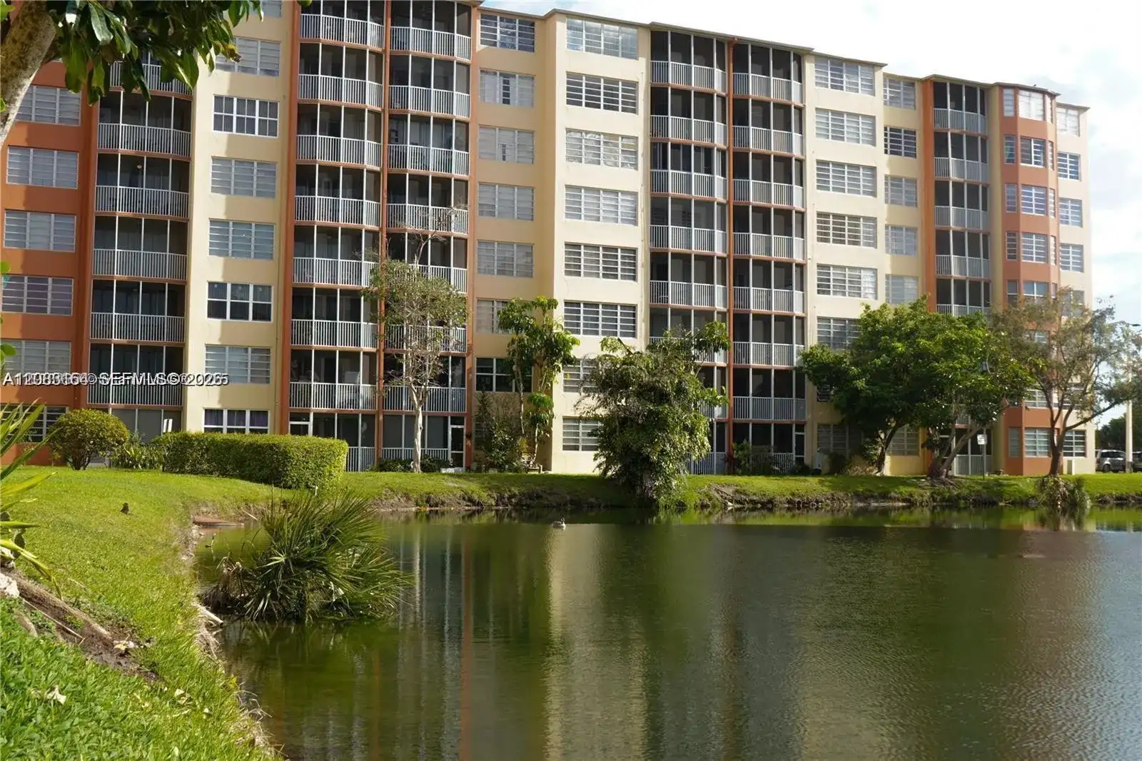 1780 NE 191st St # 2, North Miami Beach FL 33179 photo 3