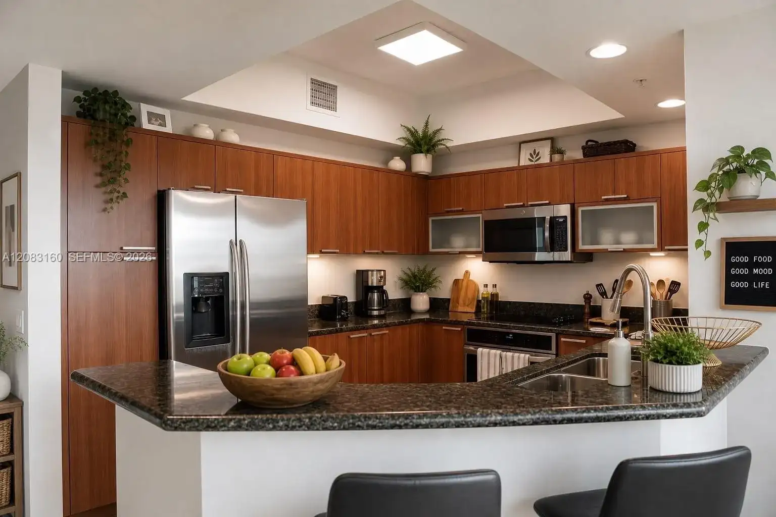 15051 Royal Oaks Ln # 1104, North Miami FL 33181 photo 2