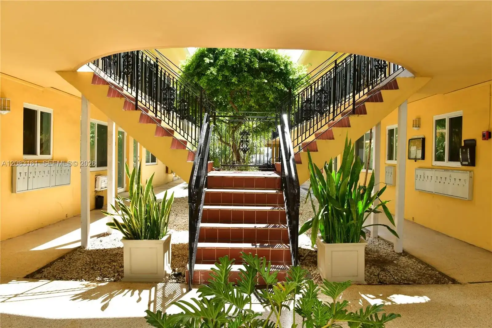 65 N Washington Ave # 25, Miami Beach FL 33139