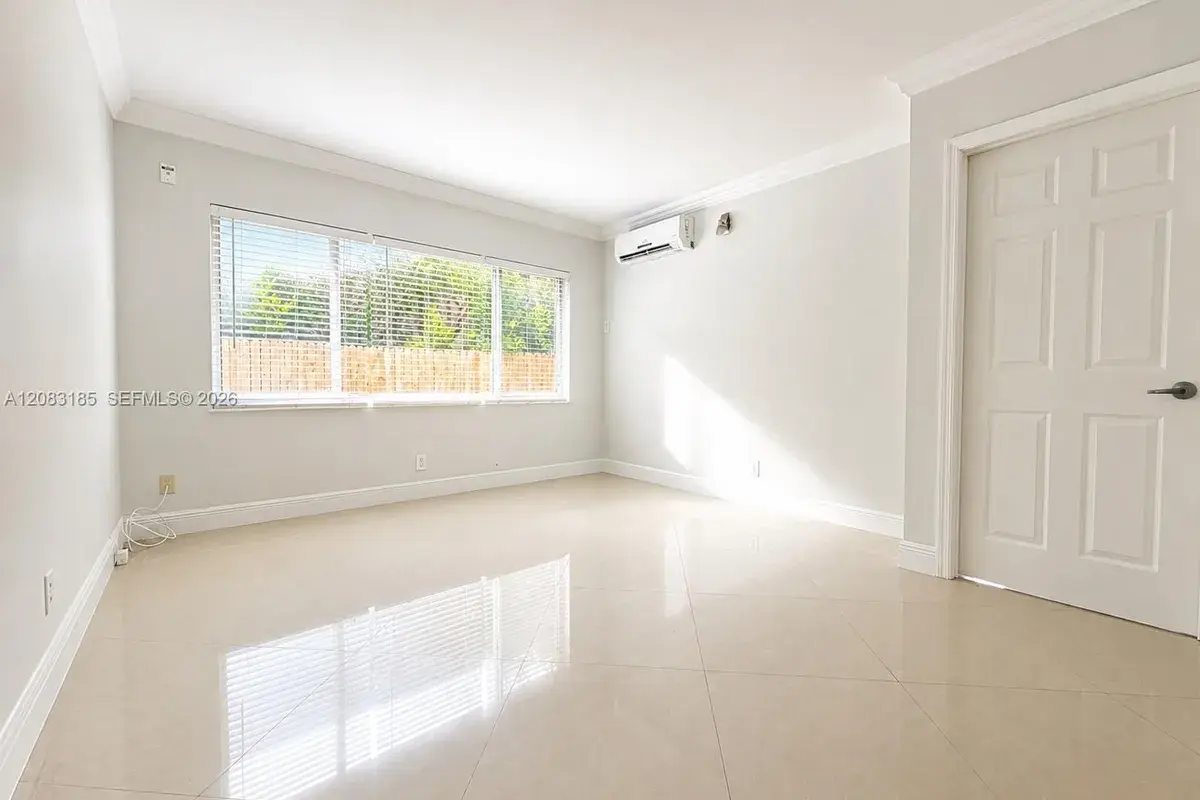 2901 Middle River Dr # 5, Fort Lauderdale FL 33306