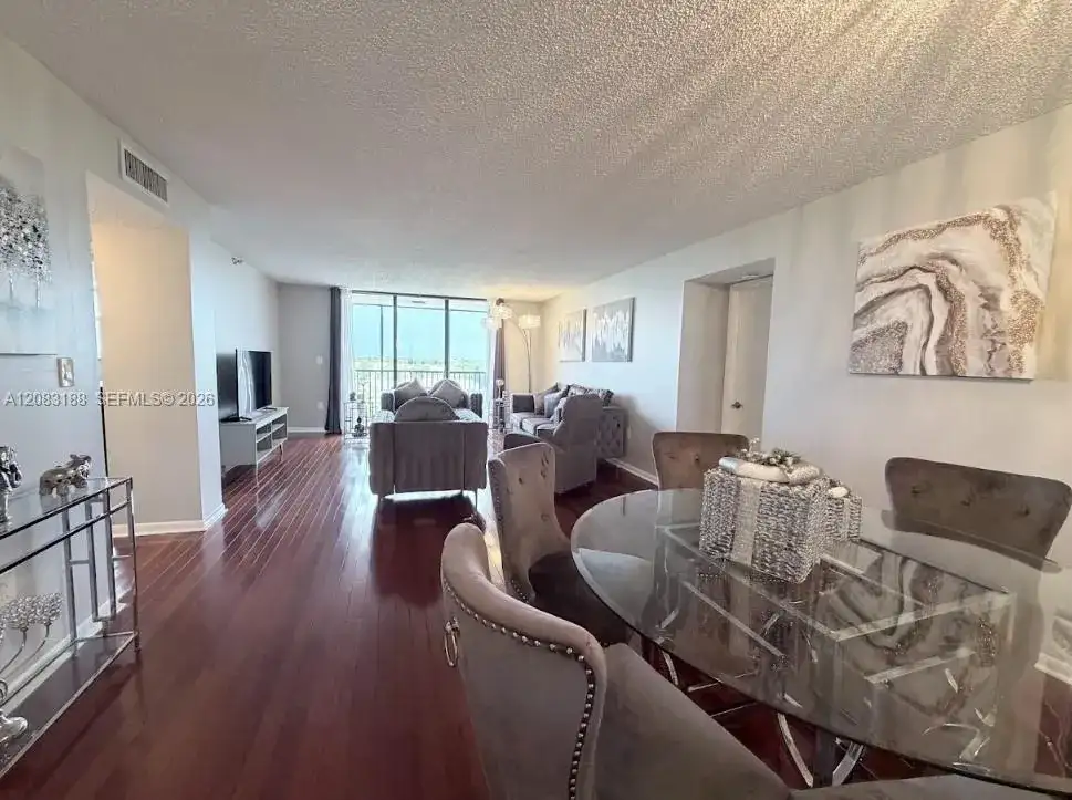 900 NE 195th St # 703, Miami FL 33179 photo 3