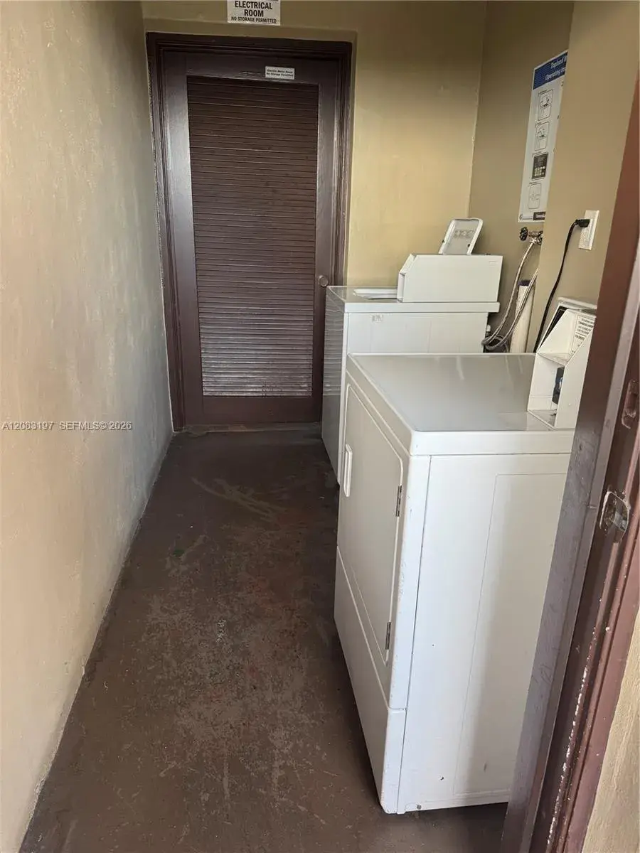 1811 Jefferson # 705, Hollywood FL 33020